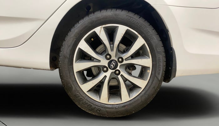 2013 Hyundai Verna FLUIDIC 1.6 CRDI SX, Diesel, Manual, 96,675 km, Left Rear Wheel