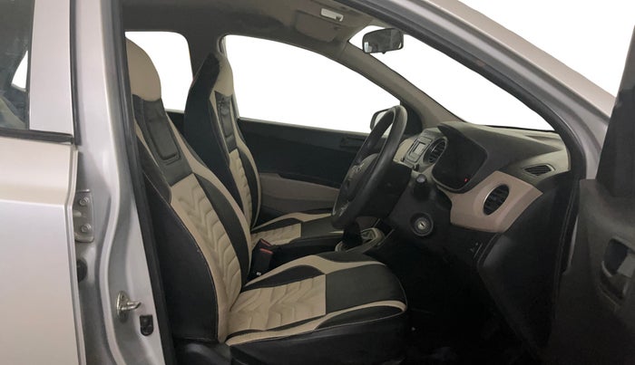 2018 Hyundai Grand i10 MAGNA 1.2 KAPPA VTVT, Petrol, Manual, 27,411 km, Right Side Front Door Cabin