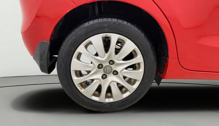 2016 Maruti Baleno ALPHA PETROL 1.2, Petrol, Manual, 68,054 km, Right Rear Wheel