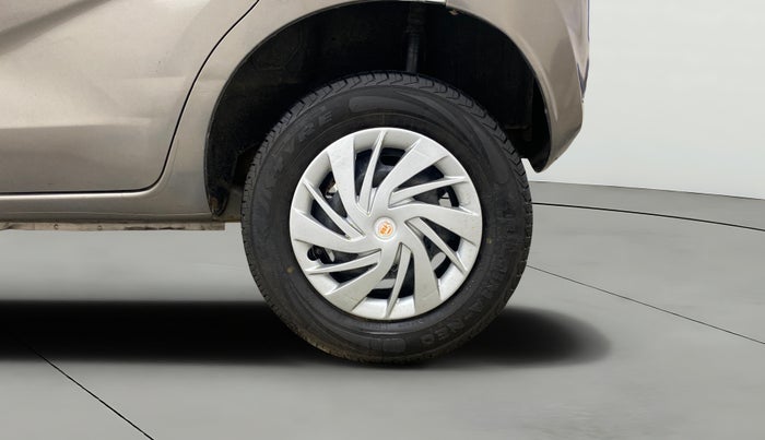 2017 Datsun Redi Go T (O), Petrol, Manual, 77,322 km, Left Rear Wheel