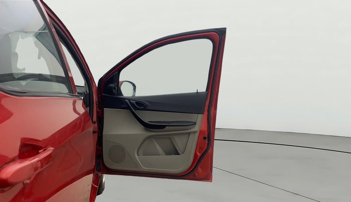 2018 Tata Tiago XTA PETROL, Petrol, Automatic, 49,239 km, RHS Front Door