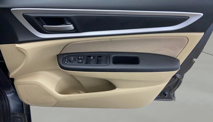 2023 Honda Amaze 1.2L I-VTEC VX, Petrol, Manual, 29,190 km, Driver Side Door Panels Control