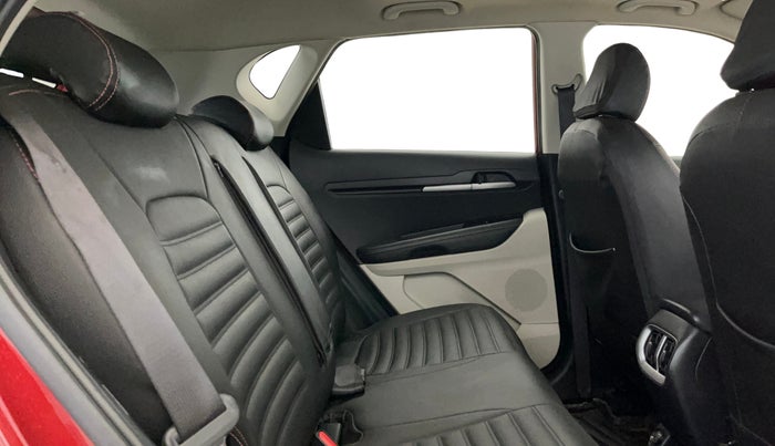 2020 KIA SONET HTX 1.0 IMT, Petrol, Manual, 38,331 km, Right Side Rear Door Cabin