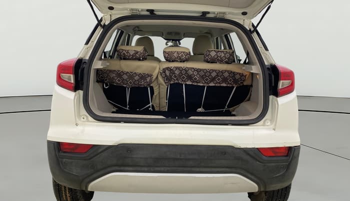 2020 Mahindra XUV300 W8 1.5 DIESEL, Diesel, Manual, 1,04,864 km, Boot Open Zoomed View