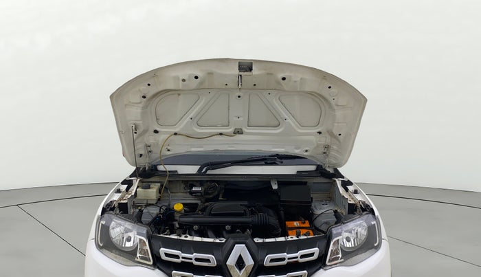 2017 Renault Kwid RXT 02 Anniversary Edition, Petrol, Manual, 98,354 km, Open Bonet