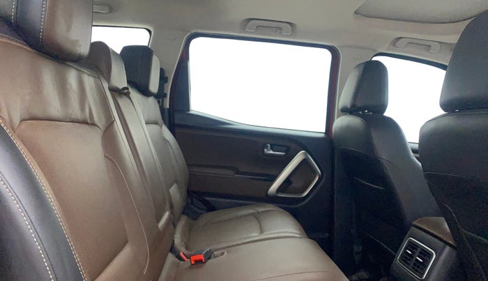 2024 Mahindra SCORPIO-N Z8 PETROL MT 7 STR, Petrol, Manual, 12,317 km, Right Side Rear Door Cabin