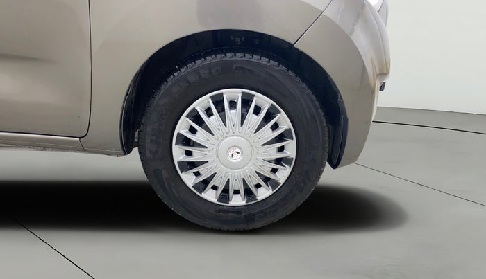 2017 Datsun Redi Go T (O), Petrol, Manual, 33,632 km, Right Front Wheel