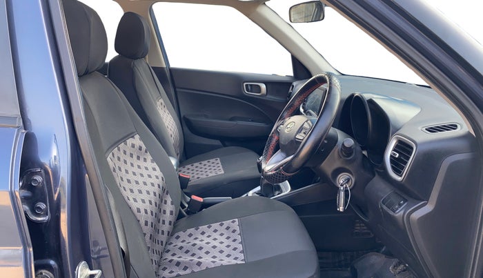 2019 Hyundai VENUE SX 1.0 TURBO, Petrol, Manual, 51,442 km, Right Side Front Door Cabin