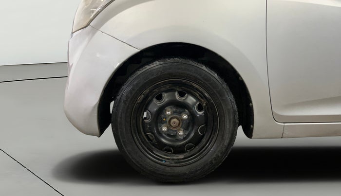 2016 Hyundai Eon ERA +, Petrol, Manual, 53,770 km, Left Front Wheel