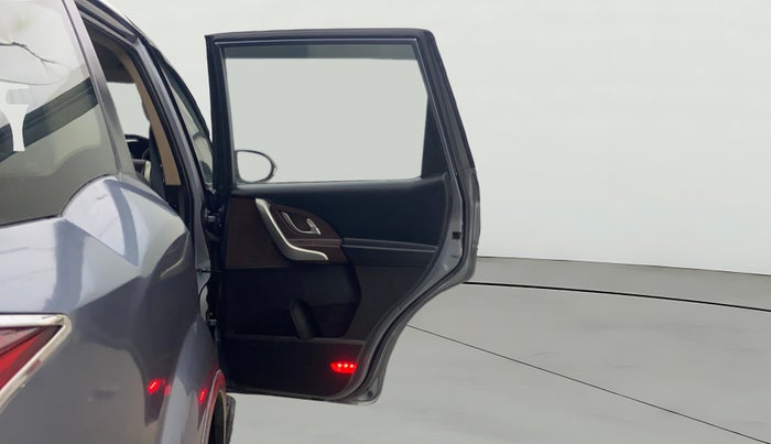 2014 Mahindra XUV500 W8, Diesel, Manual, 71,221 km, RHS Rear Door