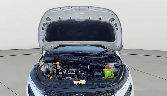 2020 Tata ALTROZ XE PETROL, Petrol, Manual, 48,742 km, Open Bonet