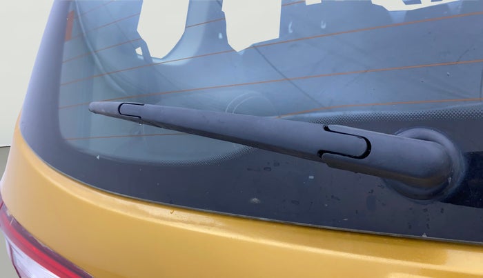 2020 Renault TRIBER RXZ AMT, Petrol, Automatic, 58,053 km, Rear Wiper