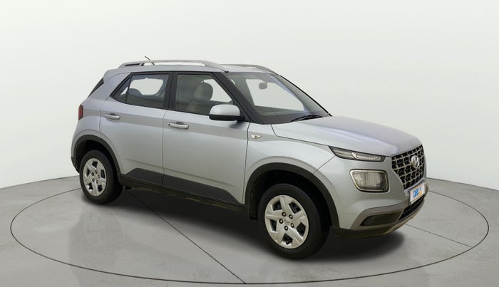 2021 Hyundai VENUE S 1.2, Petrol, Manual, 28,406 km, Right Front Diagonal