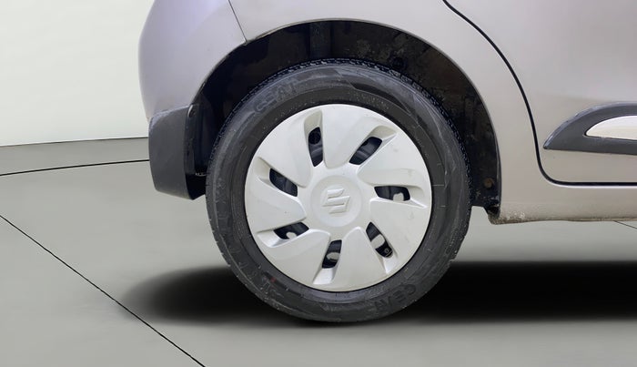 2017 Maruti Celerio VXI, CNG, Manual, 63,566 km, Right Rear Wheel