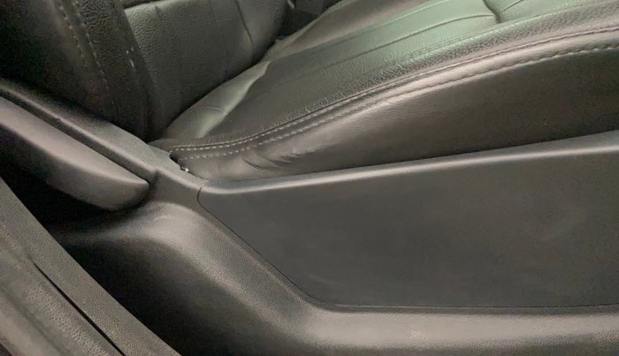 2020 Ford Ecosport AMBIENTE 1.5L DIESEL, Diesel, Manual, 70,720 km, Driver Side Adjustment Panel