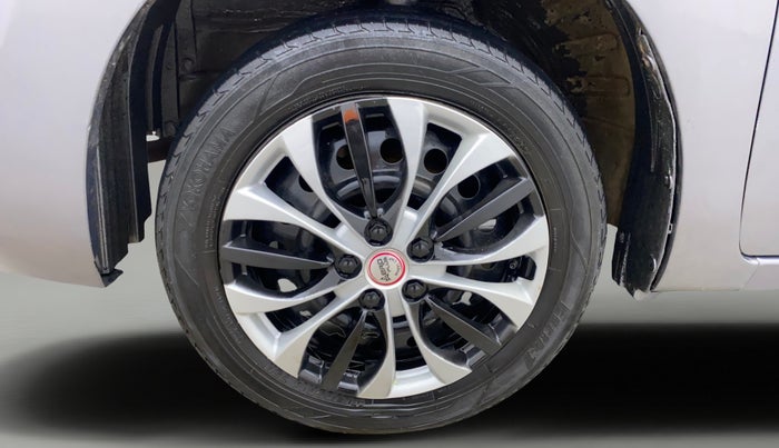 2014 Maruti Wagon R 1.0 VXI, Petrol, Manual, 70,435 km, Left Front Wheel
