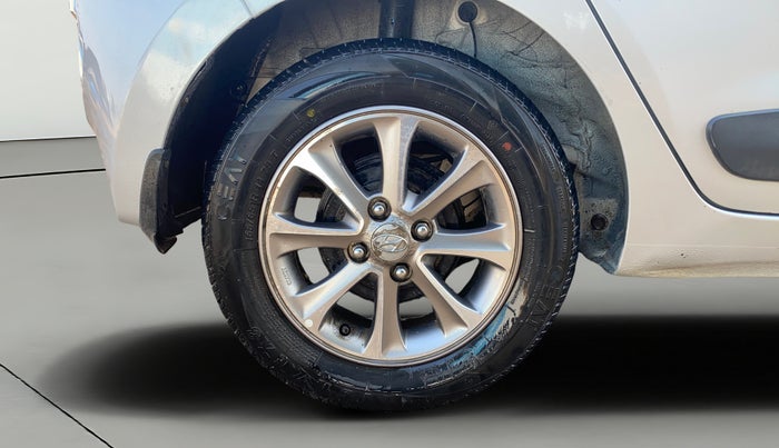 2016 Hyundai Grand i10 ASTA (O) AT 1.2 KAPPA VTVT, Petrol, Automatic, 88,175 km, Right Rear Wheel