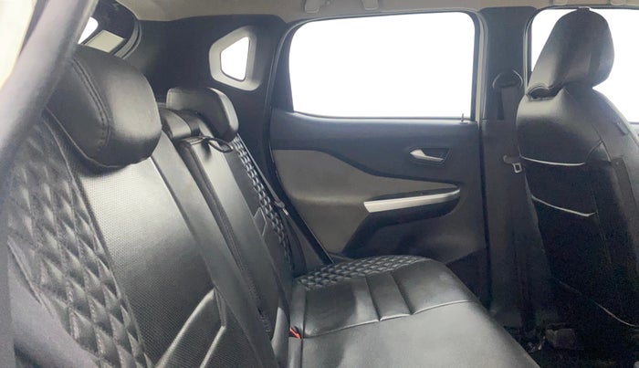 2023 Nissan MAGNITE XV MT, Petrol, Manual, 35,403 km, Right Side Rear Door Cabin