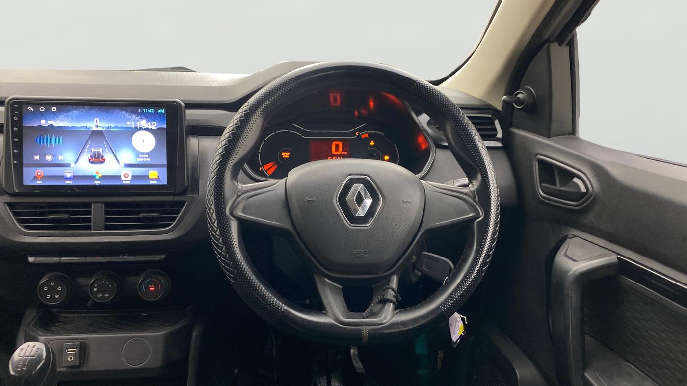 2022 Renault Kiger RXE MT, Petrol, Manual, 1,01,914 km, Steering Wheel Close Up
