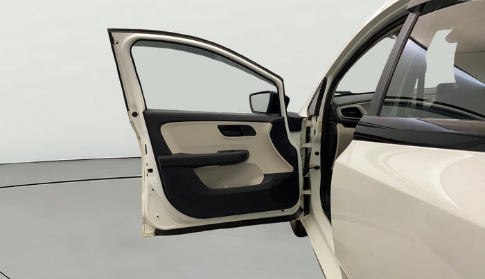 2022 Tata ALTROZ XT PETROL, Petrol, Manual, 63,748 km, LHS Rear Door