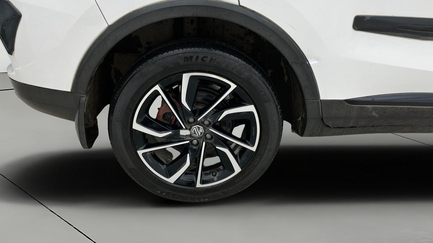 2022 MG ASTOR SHARP 1.3 TURBO AT, Petrol, Automatic, 33,380 km, Right Rear Wheel