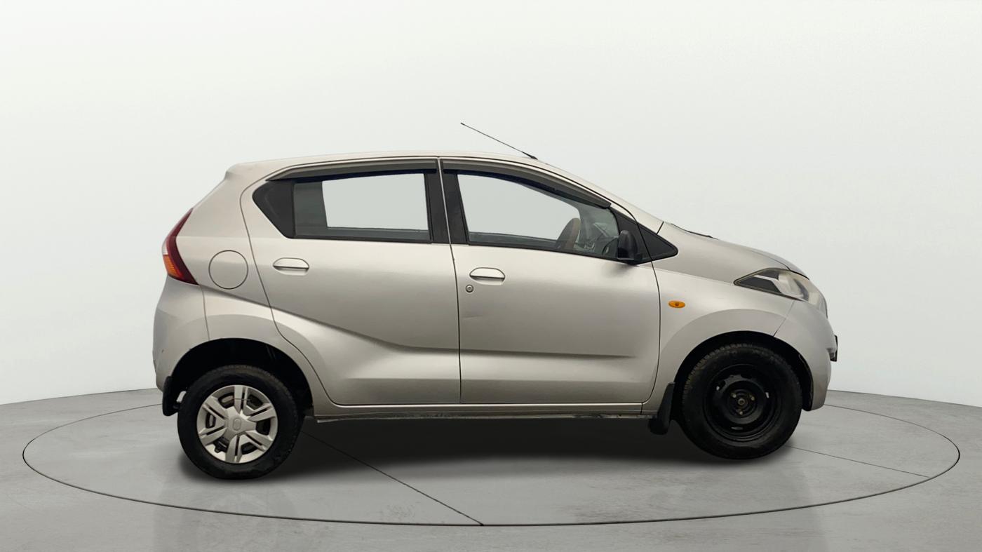 2017 Datsun Redi Go S 1.0, Petrol, Manual, 58,798 km, Right Side View
