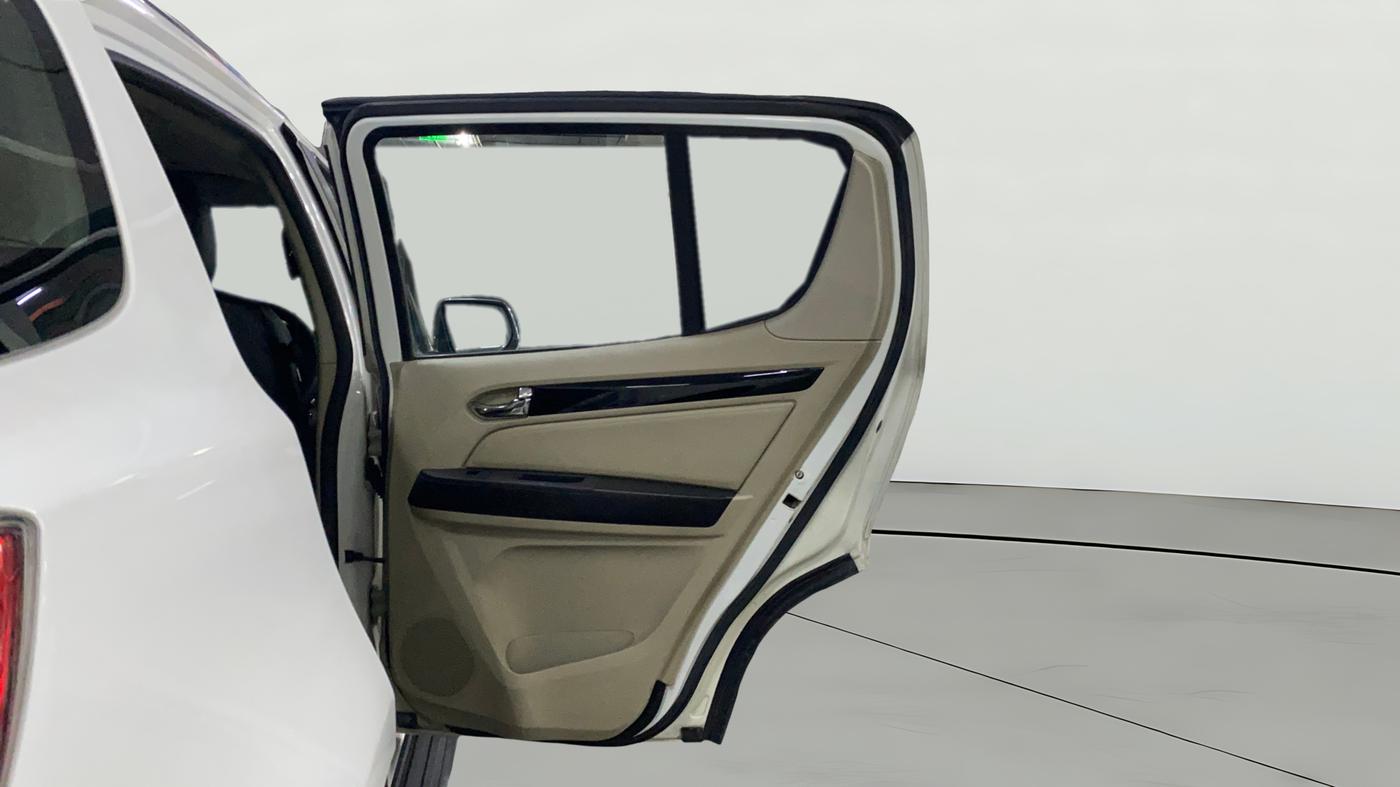 2016 Chevrolet Trailblazer LTZ AT, Diesel, Automatic, 95,632 km, RHS Rear Door