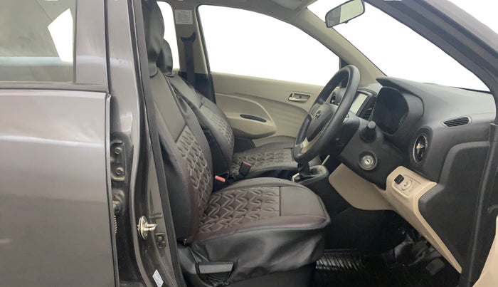 2019 Hyundai NEW SANTRO SPORTZ CNG, CNG, Manual, 97,340 km, Right Side Front Door Cabin