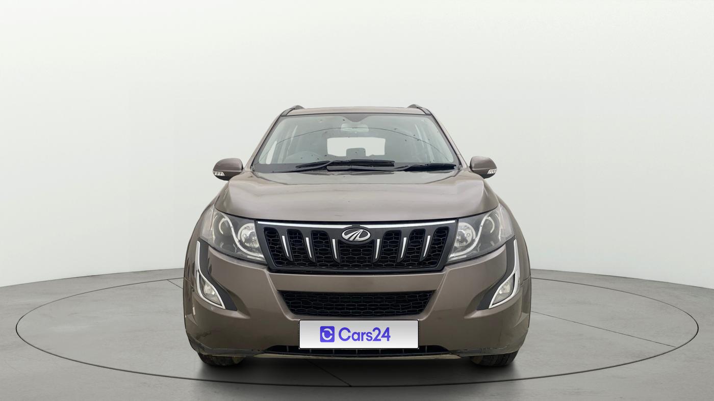 2018 Mahindra XUV500 W10, Diesel, Manual, 55,972 km, Front