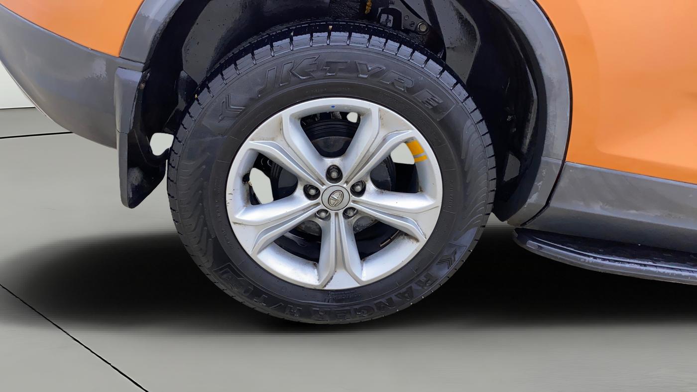 2019 Tata Harrier XZ 2.0L, Diesel, Manual, 1,12,358 km, Right Rear Wheel