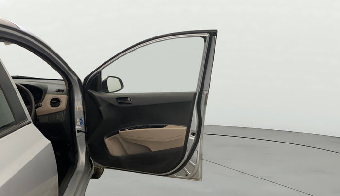 2018 Hyundai Xcent S 1.2, Petrol, Manual, 64,586 km, RHS Front Door