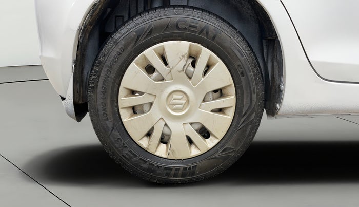 2016 Maruti Swift LXI (O), Petrol, Manual, 58,243 km, Right Rear Wheel