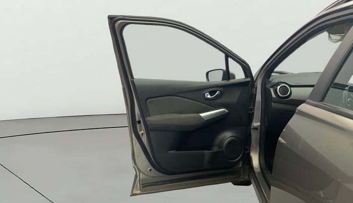 2020 Nissan Kicks XV TURBO 1.3 CVT, Petrol, Automatic, 37,765 km, LHS Front Door