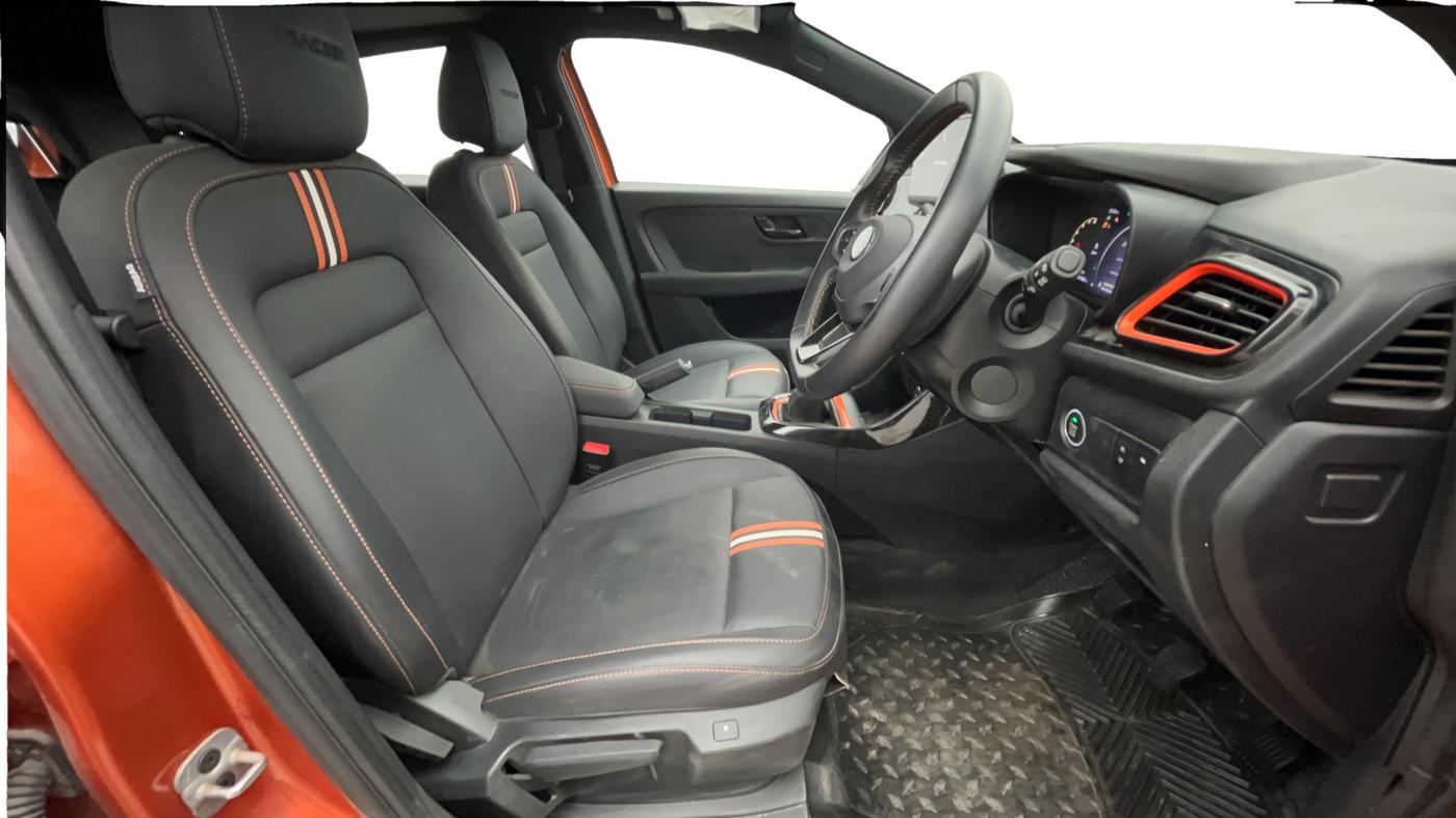 2024 Tata ALTROZ Racer R3, Petrol, Manual, 1,971 km, Right Side Front Door Cabin