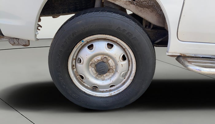 2016 Maruti Eeco 5 STR WITH A/C+HTR, CNG, Manual, 1,27,267 km, Right Rear Wheel