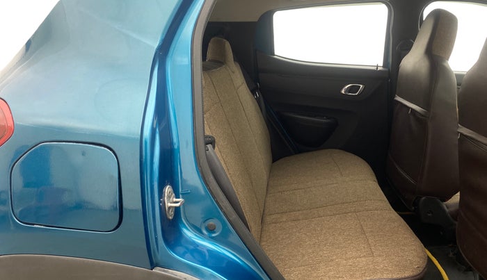 2019 Renault Kwid RXT 1.0 (O), Petrol, Manual, 39,947 km, Right Side Rear Door Cabin