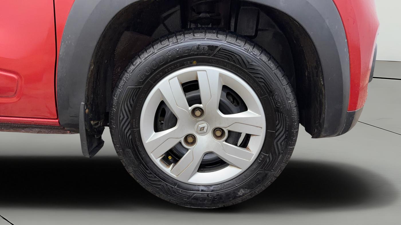 2019 Renault Kwid RXL, Petrol, Manual, 24,996 km, Right Front Wheel