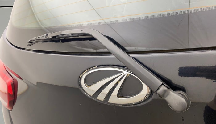 2016 Mahindra Kuv100 K8 6 STR, Petrol, Manual, 38,720 km, Rear Wiper