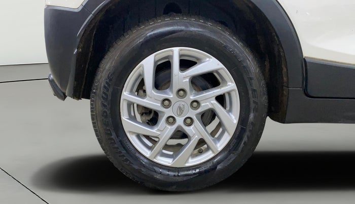 2022 Mahindra XUV300 W8 1.2 PETROL, Petrol, Manual, 36,559 km, Right Rear Wheel