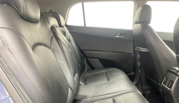 2016 Hyundai Creta SX PLUS 1.6 PETROL, Petrol, Manual, 64,333 km, Right Side Rear Door Cabin