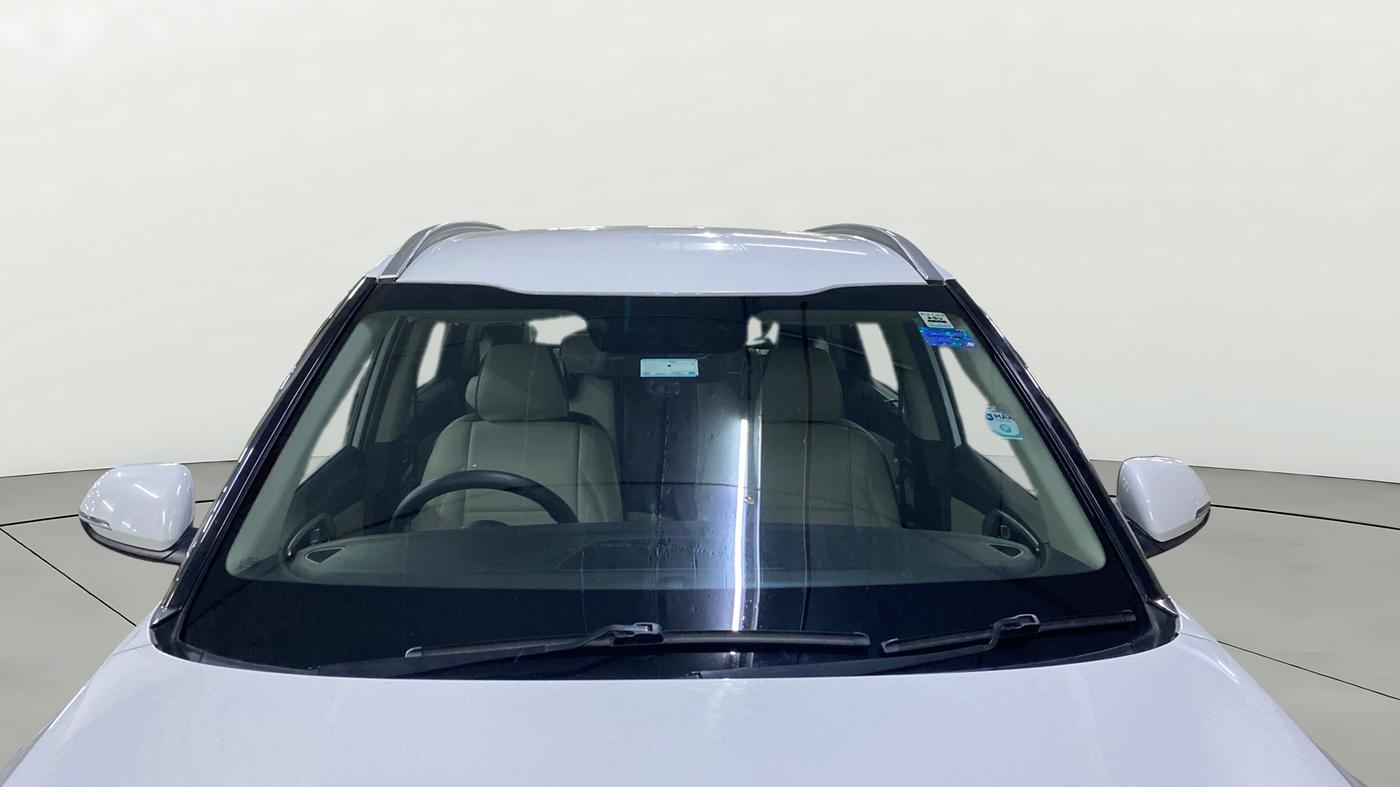 2022 KIA CARENS PRESTIGE PLUS 1.4 PETROL DCT 7 STR, Petrol, Automatic, 47,368 km, Front Windshield