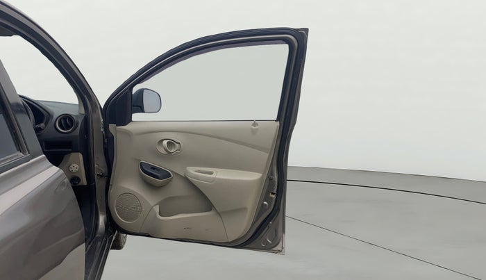 2017 Datsun Go Plus T, Petrol, Manual, 65,431 km, RHS Front Door