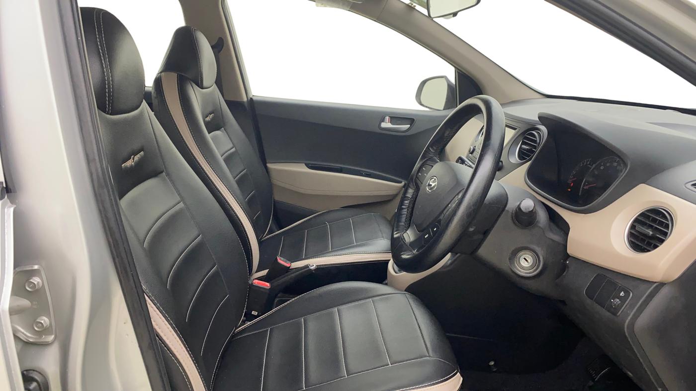 2017 Hyundai Grand i10 SPORTZ 1.2 KAPPA VTVT, Petrol, Manual, 40,483 km, Right Side Front Door Cabin