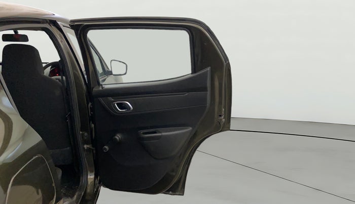 2018 Renault Kwid RXT 1.0 AMT (O), Petrol, Automatic, 62,125 km, RHS Rear Door