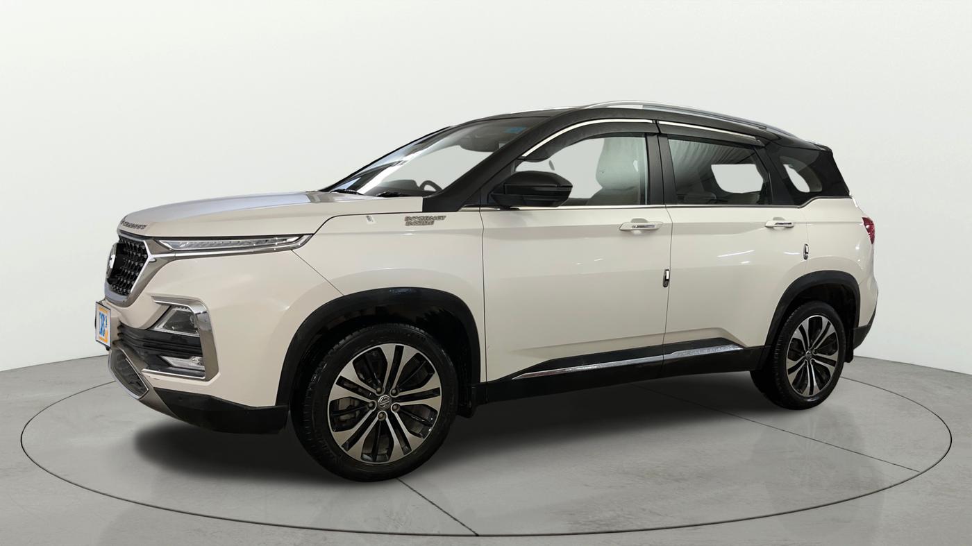 2021 MG HECTOR SHARP HYBRID 1.5 PETROL DUAL TONE, Petrol, Manual, 43,653 km, Left Front Diagonal