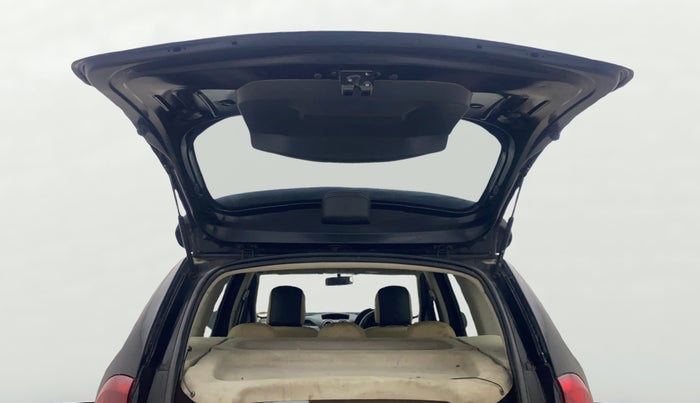 2015 Renault Duster 85 PS RXE DIESEL, Diesel, Manual, 76,908 km, Boot Door Open