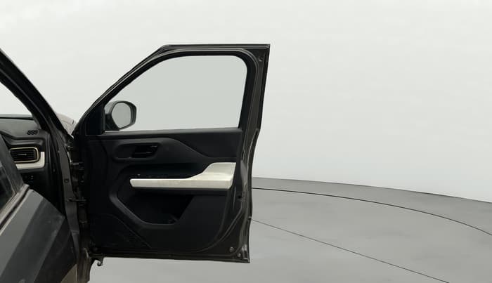 2023 Tata PUNCH ACCOMPLISHED DAZZLE SUNROOF CNG MT, CNG, Manual, 20,152 km, RHS Front Door