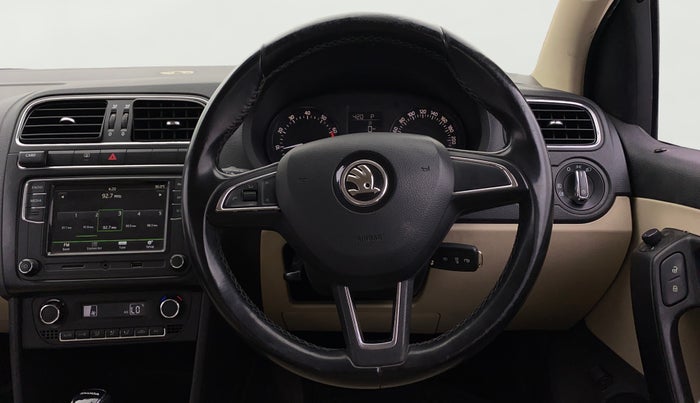 2017 Skoda Rapid STYLE 1.6 MPI AT, Petrol, Automatic, 1,17,571 km, Steering Wheel Close Up