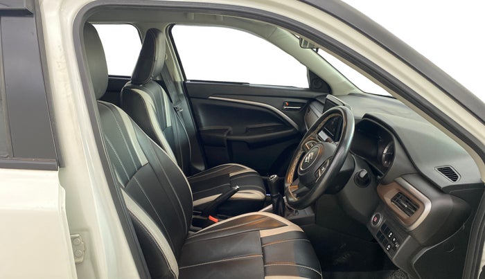 2024 Maruti BREZZA ZXI + SMART HYBRID, Petrol, Manual, 19,853 km, Right Side Front Door Cabin