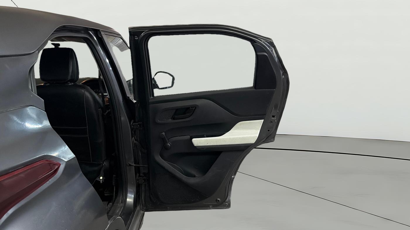 2022 Tata PUNCH PURE MT, Petrol, Manual, 84,154 km, RHS Rear Door